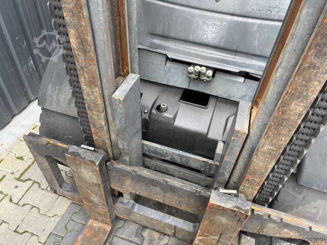 Dieselstapler Linde H50D-01