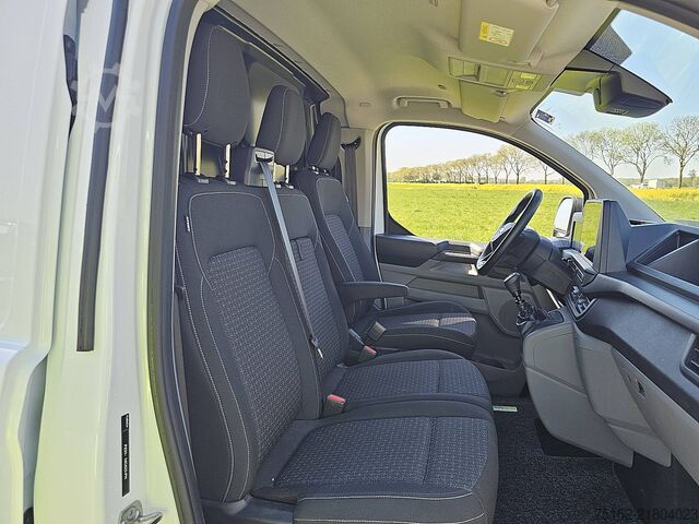 High-roof van FORD TRANSIT CUSTOM 2.0 L1H1 LED Navi!