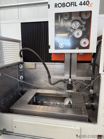 Wire eroding machine CHARMILLES Robofil 440 CC