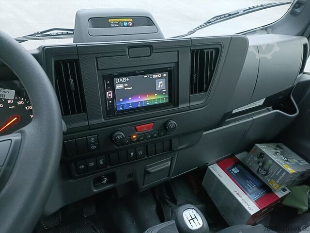 Long cab, 3000 cc, tipper body Isuzu m27