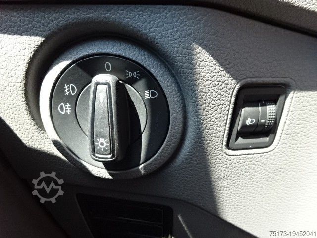 Minibus VOLKSWAGEN Crafter 50 plus Schulbus 34 Sitze Hydraulik-Tür