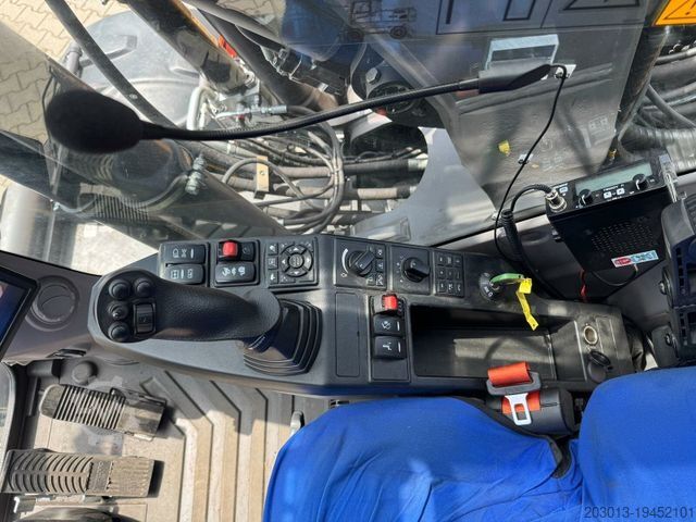 Mobile excavator VOLVO EWR150E Mobilbagger mit ROTATOR ENCONG EC319