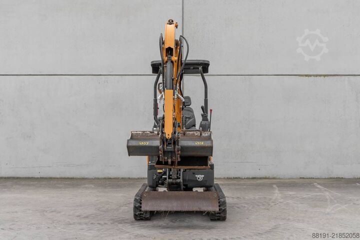 Mini excavator CASE CX 17 C