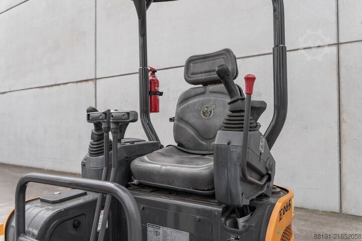 Mini excavator CASE CX 17 C