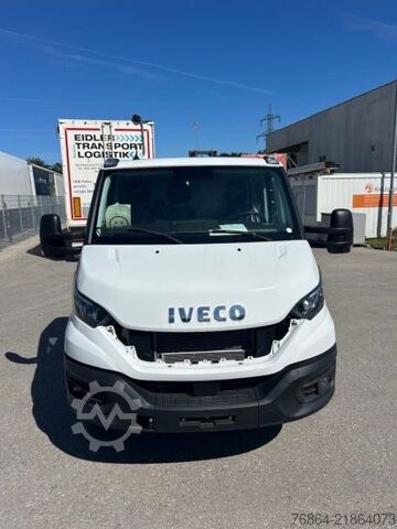 Van chassis IVECO DAILY 40 - 180 FAHRGESTELL, E6 OHNE MOTOR/OHNE GETRIEBE