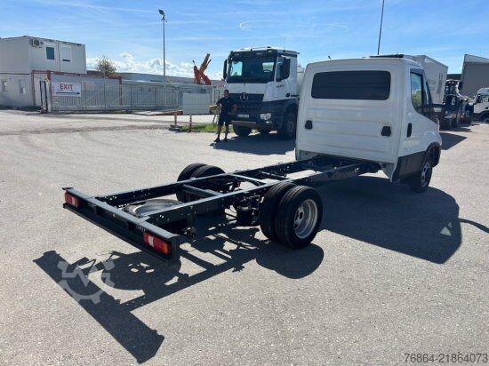 Van chassis IVECO DAILY 40 - 180 FAHRGESTELL, E6 OHNE MOTOR/OHNE GETRIEBE