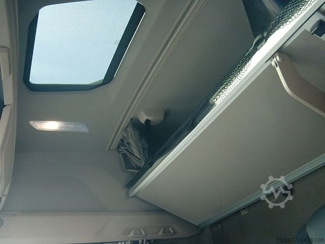 Standard truck tractor DAF XF 480 FT NGD Intarder 2x Tank ACC FCW LDW PCC Scheckheft