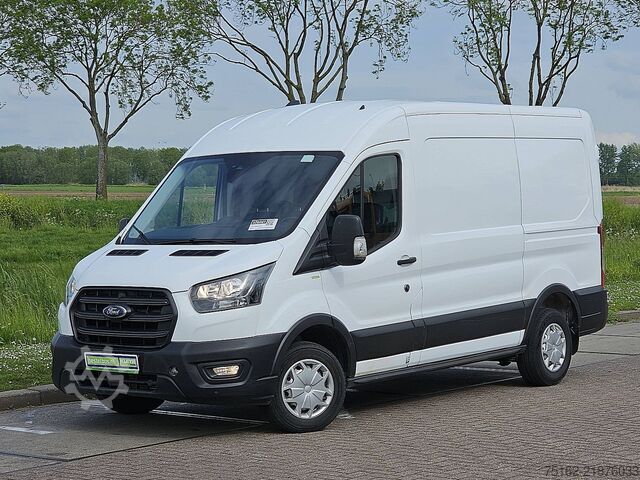 High-roof van FORD TRANSIT 2.0 L2H2 Euro6 Trekhaak!