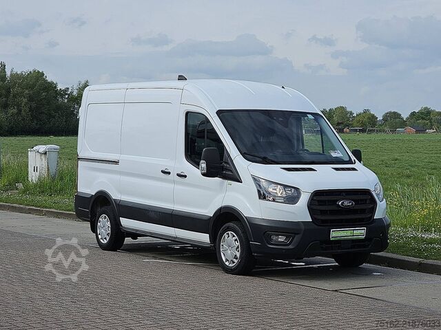 High-roof van FORD TRANSIT 2.0 L2H2 Euro6 Trekhaak!