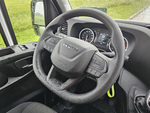 High-roof van IVECO DAILY 35S16 L4H2 Maxi Automaat