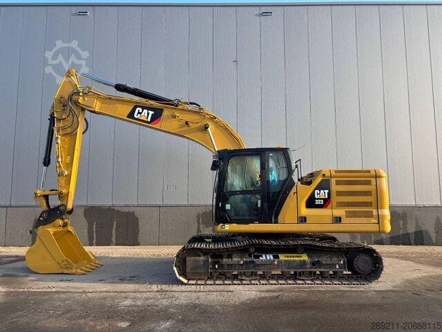 Crawler excavator CAT 323