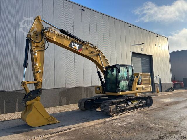 Crawler excavator CAT 323