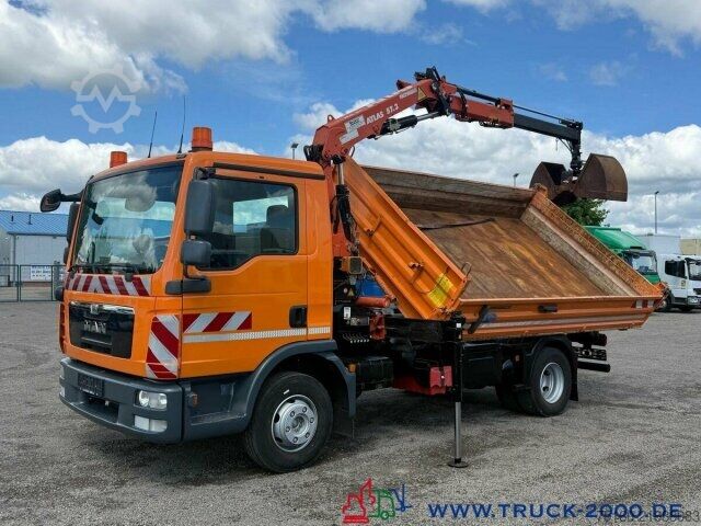 Three-sided tipper truck MAN TGL 12.220 Meiller Atlas Kran 5+6 Steuerk 146TKM