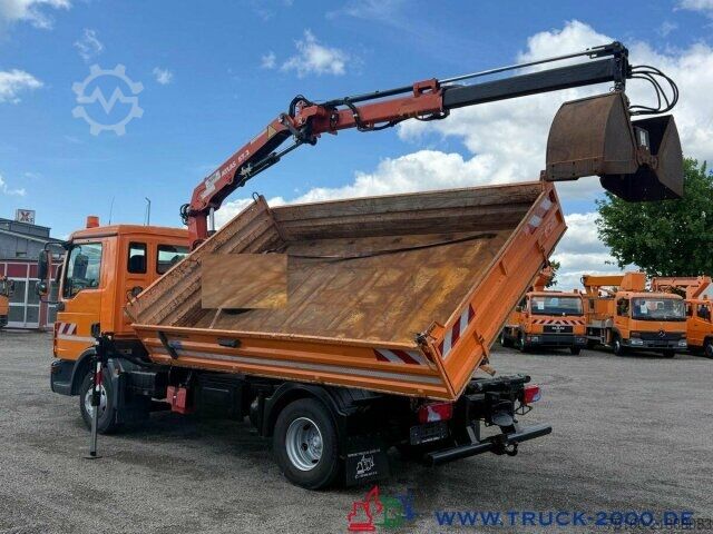 Three-sided tipper truck MAN TGL 12.220 Meiller Atlas Kran 5+6 Steuerk 146TKM