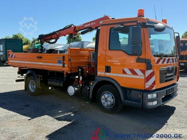 Three-sided tipper truck MAN TGL 12.220 Meiller Atlas Kran 5+6 Steuerk 146TKM