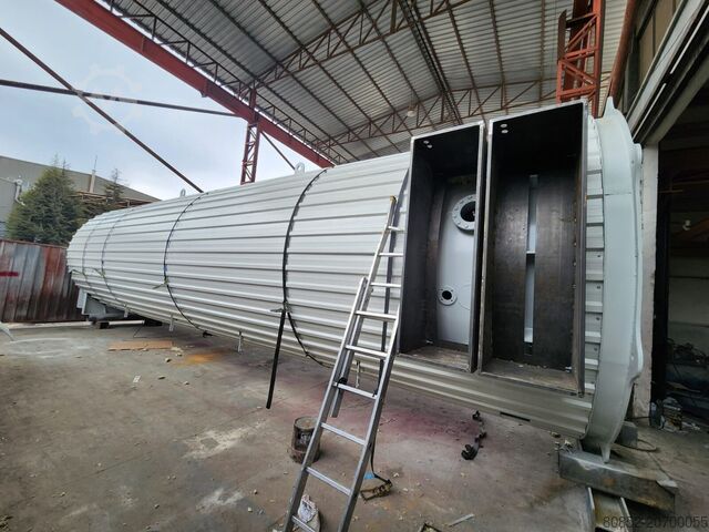 Road construction machine Polygonmach PBT-50 Bitumen Tank with Stirrer