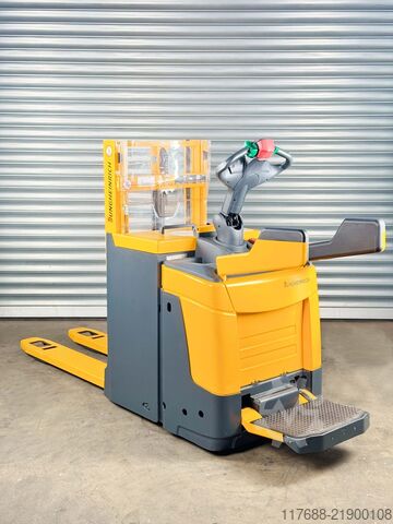 High lift truck driver Jungheinrich ERD 220 - Service Neu - Batterie 91% - Nur 4.165 Std.-2,01m