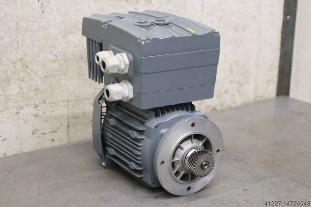 Electric motor 0.55/0.055 kW 2900/597 rpm SEW-Eurodrive SA37 DRS71S4/MM07 MM07D-503-00