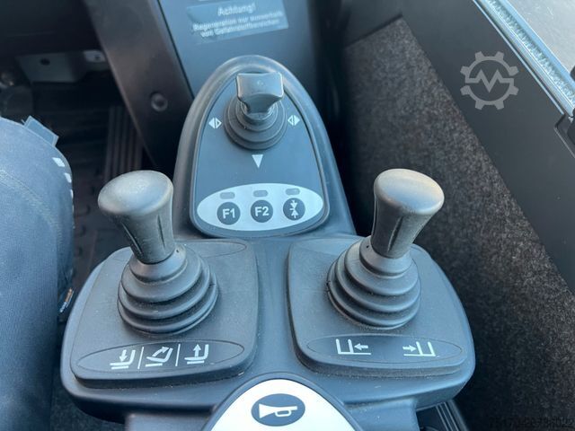 Frontstapler STILL RX70-30 / Triplex: 4.60m / nur 568h / SS / Waage