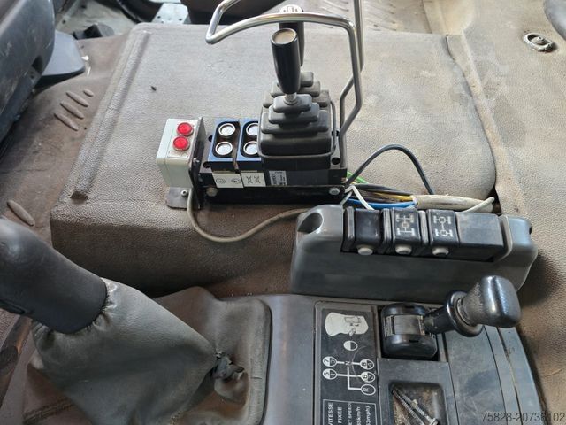 Abrollkipper RENAULT Kerax 420 dci/Kran Hiab 080B-2/ Multilift Haken