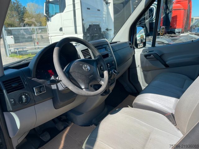 Pick-up van VOLKSWAGEN Crafter 35 Doka / Mittel L2 / AHK / 5 Stück!