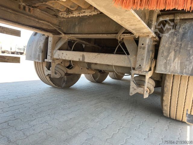 Walking floor semitrailer CARNEHL ca. 91m³ Schubbodenauflieger / Funk / 1. Hand!