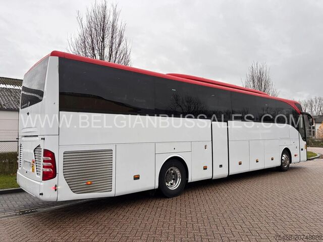 Coach Mercedes-Benz Tourismo RHD-M / 2A / 13.0m / Full Option
