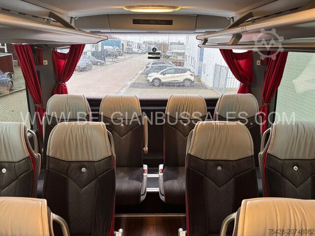 Coach Mercedes-Benz Tourismo RHD-M / 2A / 13.0m / Full Option