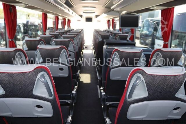 Coach Mercedes-Benz Tourismo RHD-M / 2A / 13.0m / Full Option