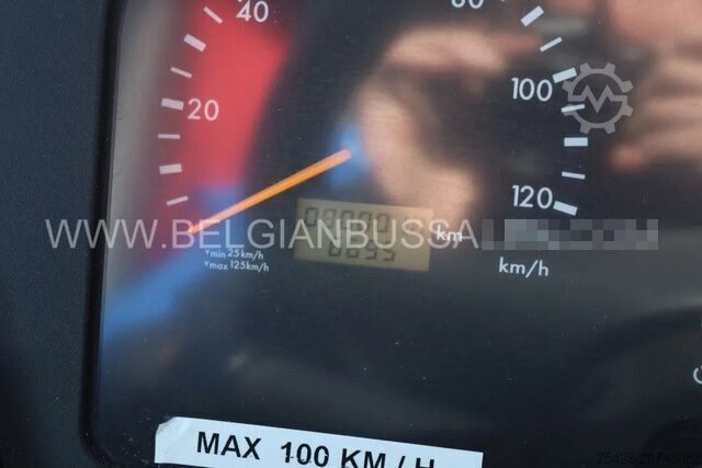 Coach Mercedes-Benz Tourismo RHD-M / 2A / 13.0m / Full Option