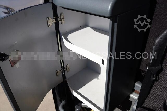 Coach Mercedes-Benz Tourismo RHD-M / 2A / 13.0m / Full Option