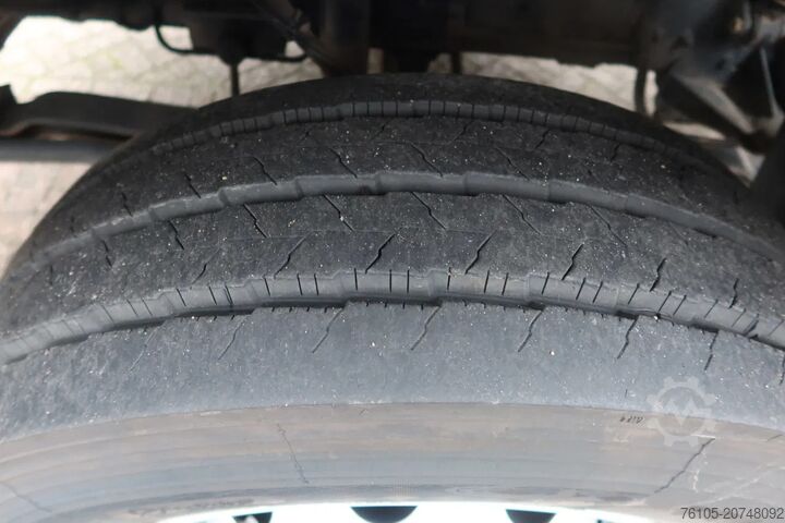 Kühl-/Tiefkühltransport DAF LF 290 Koel/Vries+ Klep 1500 kg Thermoking T 600R