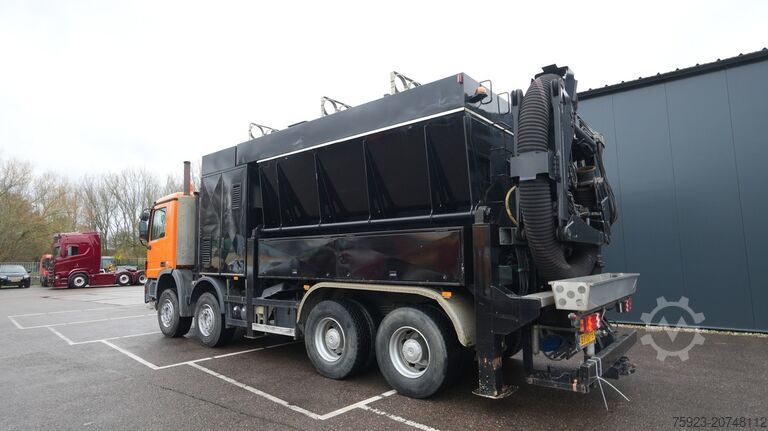 Suction vehicle Mercedes-Benz ACTROS 4144 8X4 SEWER VACUUM MANUAL GEARBOX STE...
