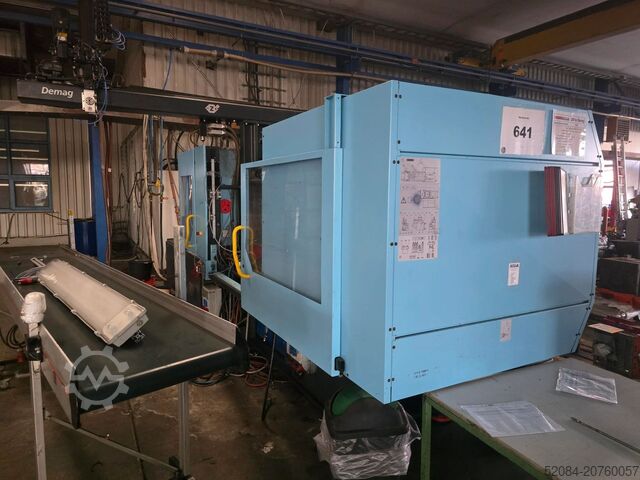 Spritzgießmaschine Sumitomo DEMAG 200/560-840