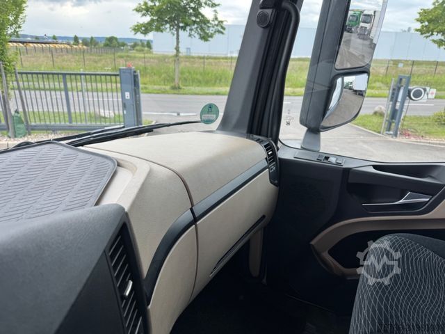 Beverage truck MERCEDES-BENZ ACTROS 2540 L/ 2 x LBW / LENKACHSE / KOMPLETTZUG