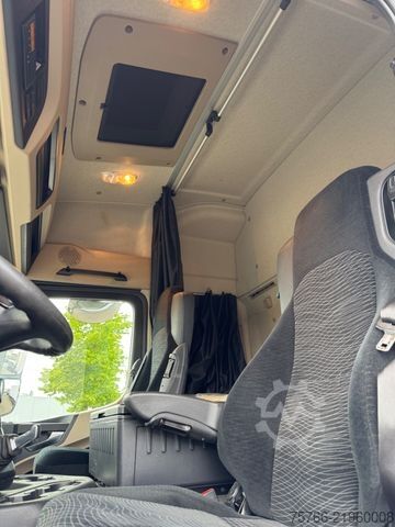 Beverage truck MERCEDES-BENZ ACTROS 2540 L/ 2 x LBW / LENKACHSE / KOMPLETTZUG