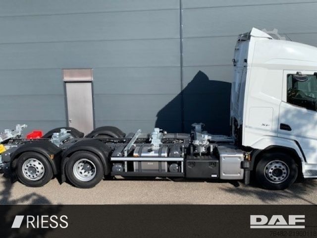 Swap body truck DAF XF 480 FAN Multiwechsler 112-132 2x AHK
