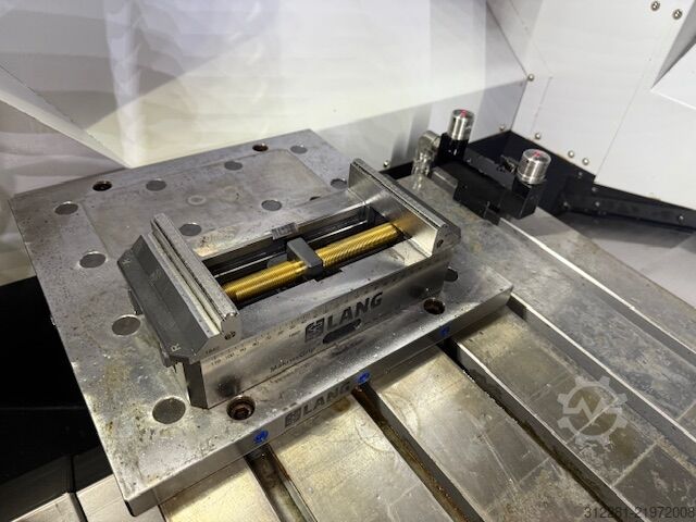 Vertical machining center DOOSAN NX 5500II