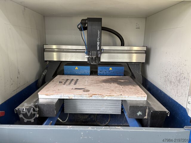 CNC machining center DATRON M 10 TmA