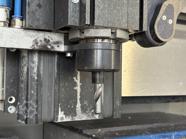 CNC machining center DATRON M 10 TmA