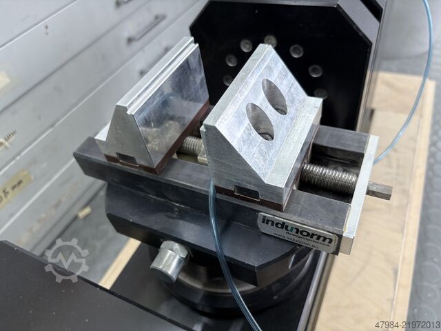 CNC machining center DATRON M 10 TmA