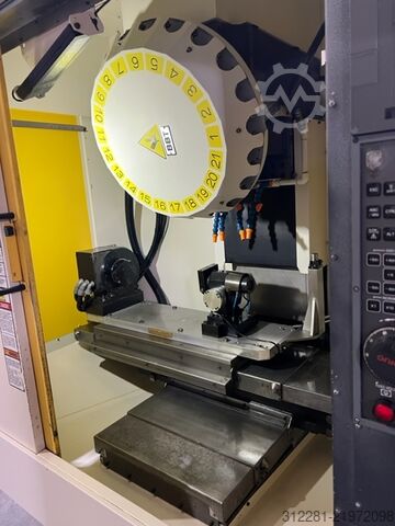 Vertikales Bearbeitungszentrum FANUC ROBODRILL α-D21LiB5