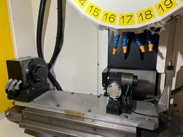 Vertikales Bearbeitungszentrum FANUC ROBODRILL α-D21LiB5