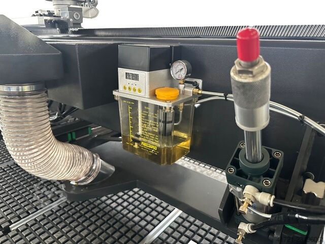 CNC-Bearbeitungszentrum WINTER ROUTERMAX ATC 2160 SYNTEC