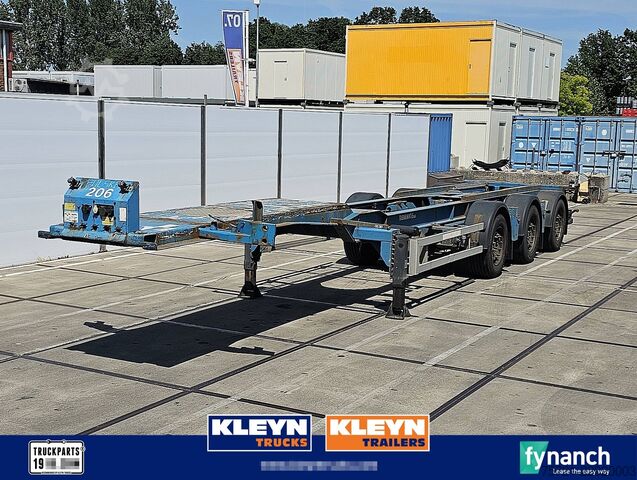 Container transportation RENDERS CHASSIS PORTMASTER