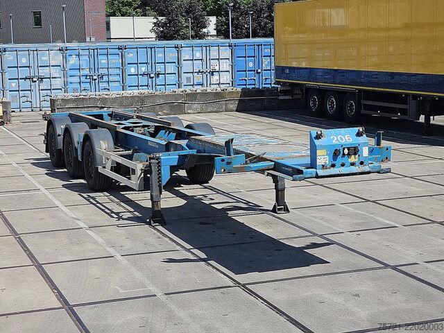 Container transportation RENDERS CHASSIS PORTMASTER