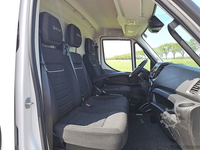 High-roof van IVECO DAILY 35S18 ac automaat EURO6