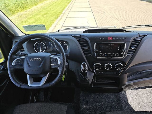 High-roof van IVECO DAILY 35S18 ac automaat EURO6