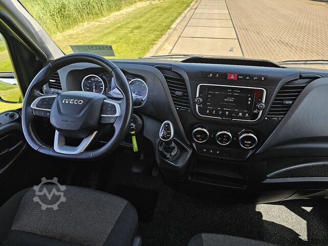 High-roof van IVECO DAILY 35S18 ac automaat EURO6