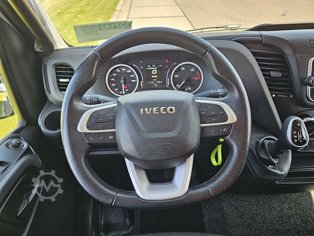 High-roof van IVECO DAILY 35S18 ac automaat EURO6